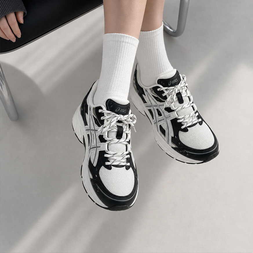 ASICS