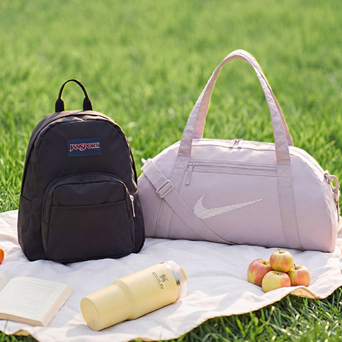PACK YOUR SUMMER