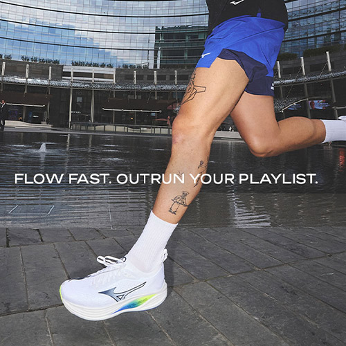 한층더 업그레이드된 러닝화