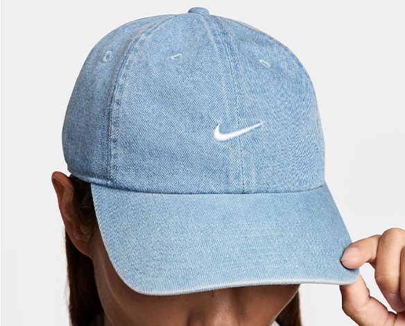 NIKE