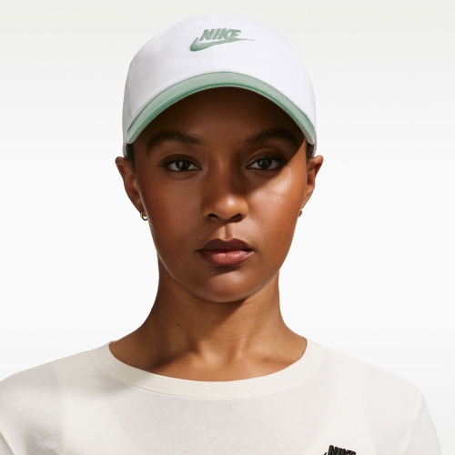 클럽 언스트럭처드 퓨추라 워시 캡