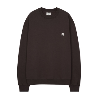 DE 로고 베이직 기모 스웻셔츠 | 브라운
