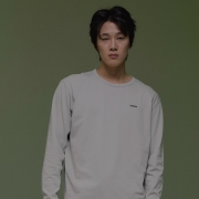 캐러페이스백 롱슬리브 쿨그레이