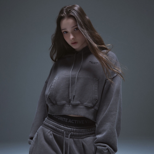 패치드 아웃 리브즈 피그먼트 후드티 | 차콜