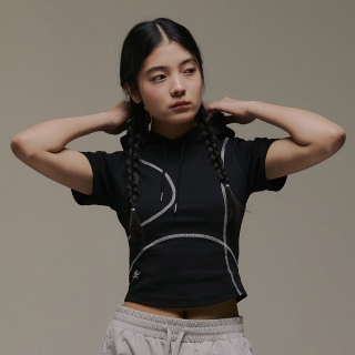 아치드 브릿지 후드 숏슬리브 | 블랙