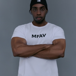 마크드 머슬핏 숏 슬리브 | 화이트