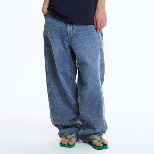 스티치 커브드 워싱 데님