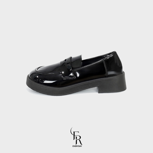 에브리데이 소이니 청키힐 에나멜 페니 로퍼 ED2607 | 블랙