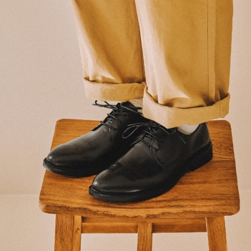 m2504 홀슈타인 3홀 클래식 더비 슈즈 | 내추럴블랙