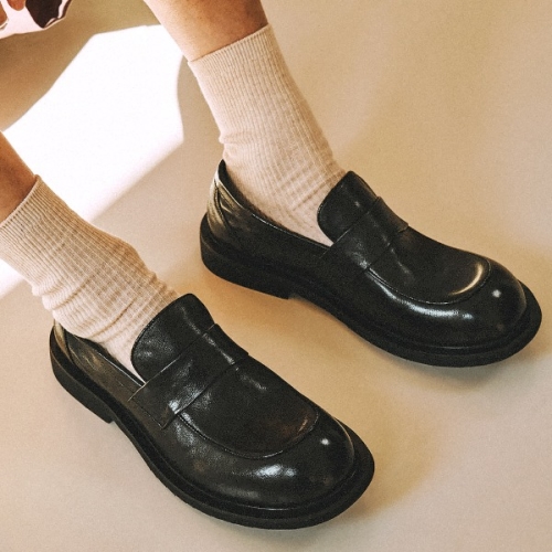 m2502 그뤼네스반트 벌룬 클래식 로퍼 시그니처블랙