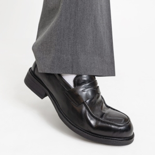 MONO32 말포이 소가죽 페니 로퍼 | 잉크블랙